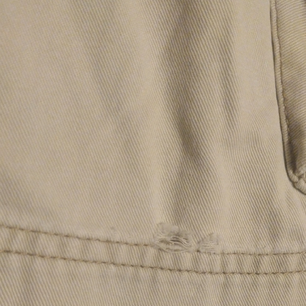 Aeropostale Light Tan Cargo Shorts - Picture 4 of 12
